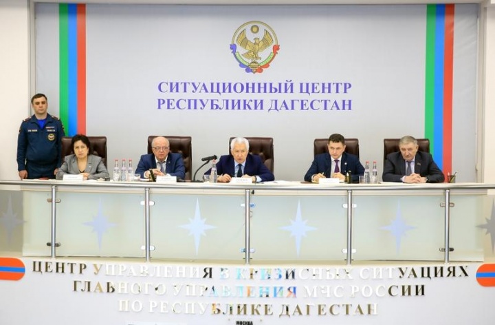 Глава Дагестана Владимир Васильев провёл заседание оперативного штаба по предупреждению завоза и распространения новой коронавирусной инфекции