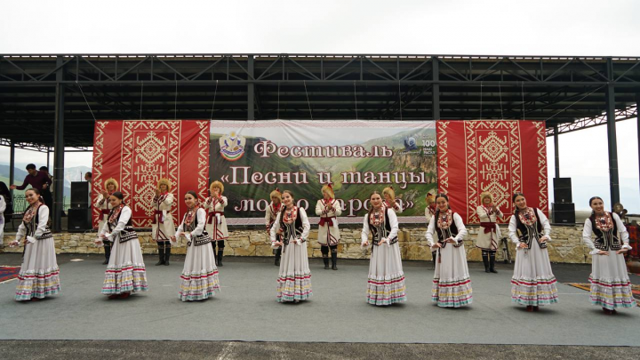 В Хунзахском районе прошел Фестиваль «Песни и танцы моего народа»