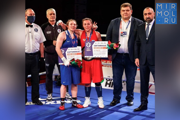 Саадат Далгатова стала семикратной чемпионкой России по боксу