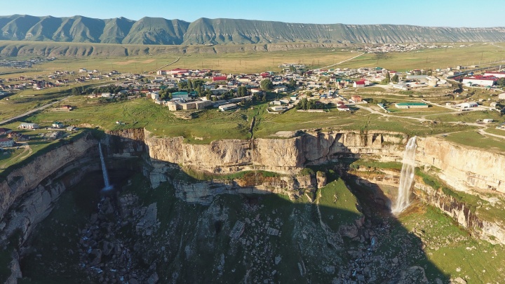 Какие места привлекают туристов в Дагестане