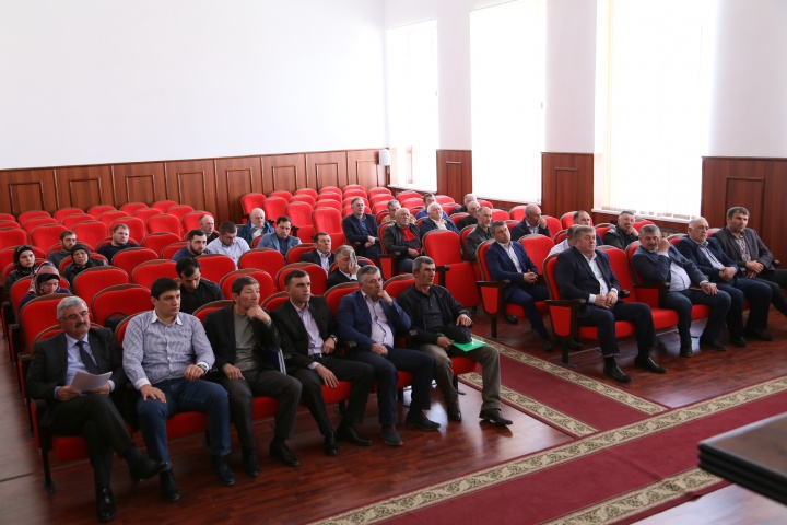 В Хунзахском районе состоялась двадцатая сессия шестого созыва Собрания депутатов